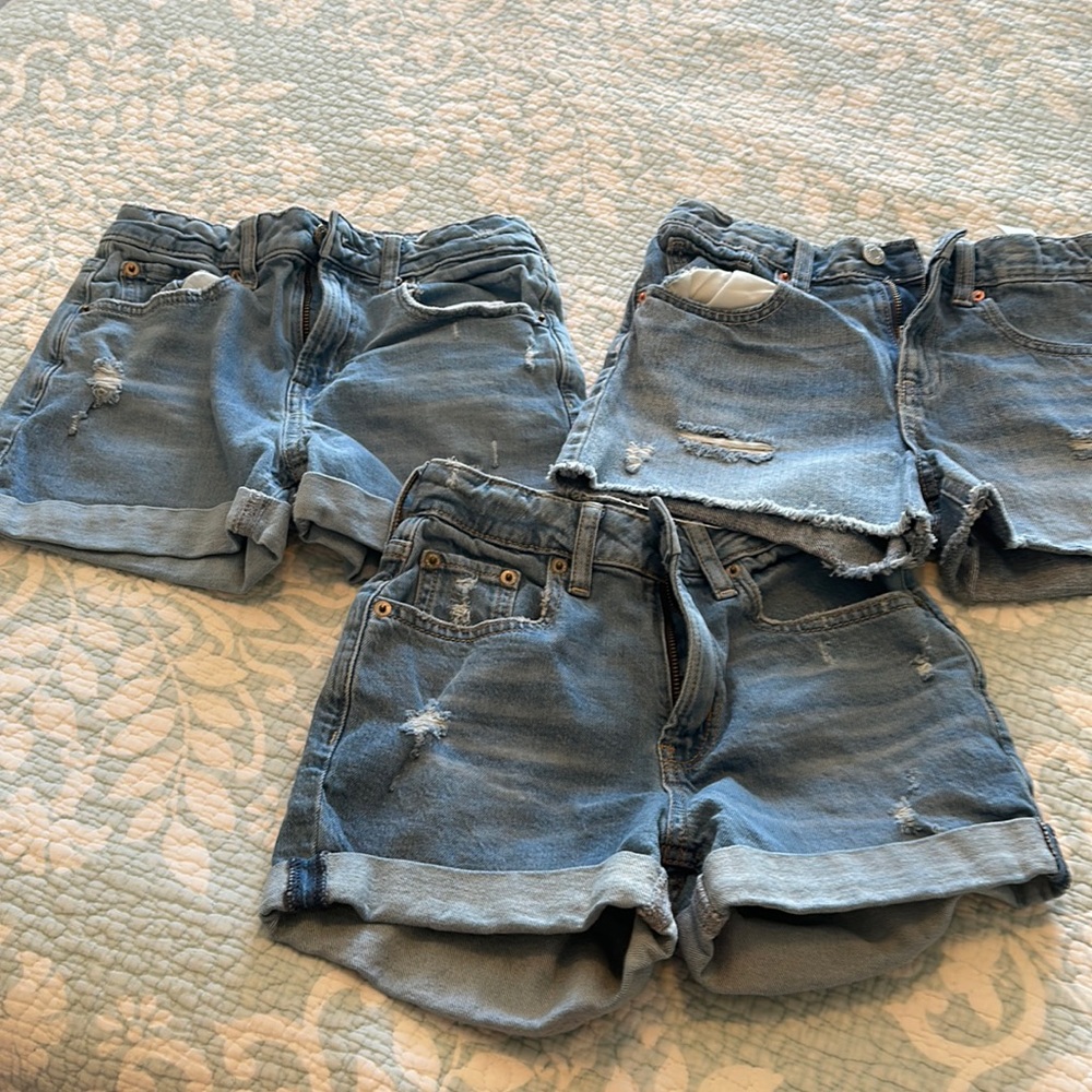 Girls Shorts Bundle! Like New! Size 10. Girlfriend Cut.